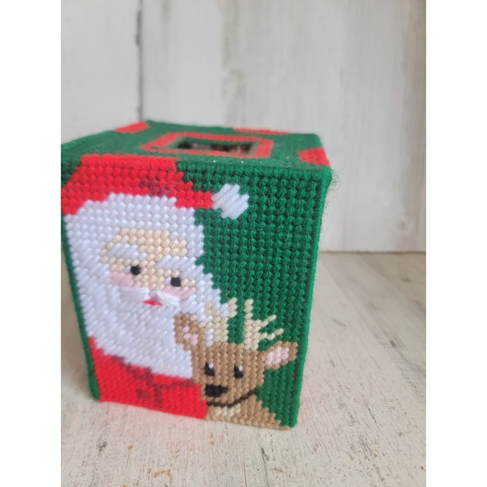 Vintage Santa Claus reindeer tissue box knit pattern home decor display